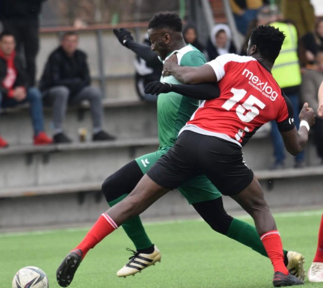 klaus.moosburg ul mitte onuh chigbogu 25