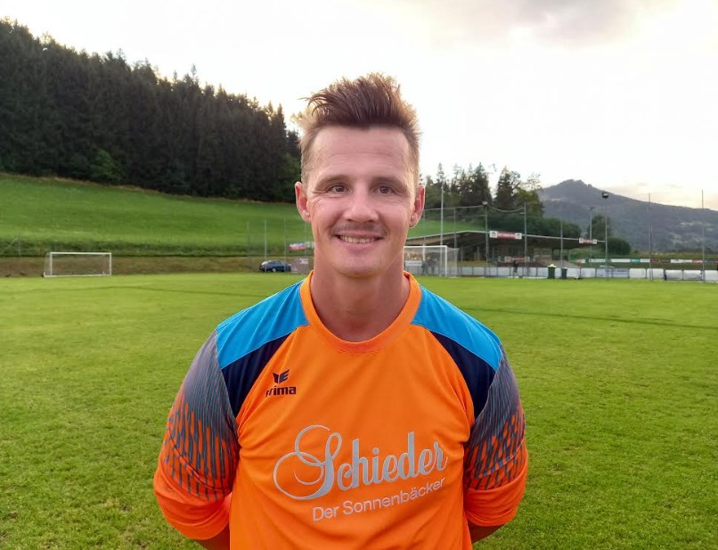 sv feldkirchen torwart dario pick 25